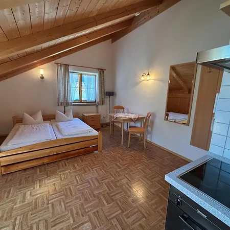 Bayersoier Hof 3*