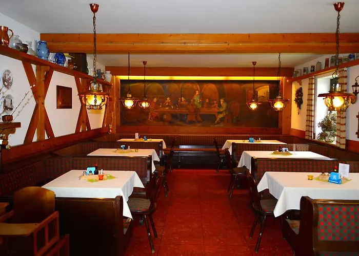 Konukevi Bayersoier Hof 3*